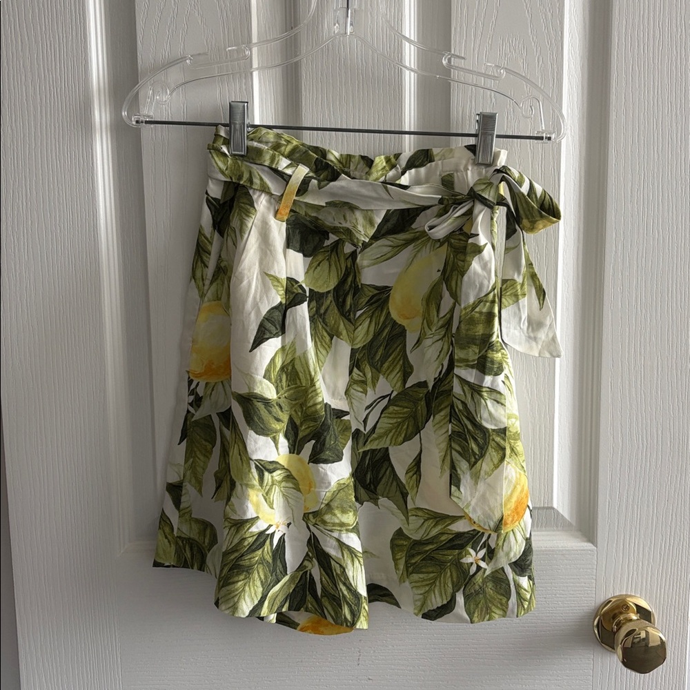 Matching top + shorts - Picture 11 of 16